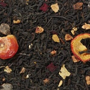 thé noir (69%), morceaux de pomme, morceaux de pêche (pêche, farine de riz), arôme, écorce de citron, betterave rouge, grains de grenade, morceaux de cynorhodon lyophilisé, flocons de fruits de la passion (jus de fruits de la passion concentré, amidon de maïs)